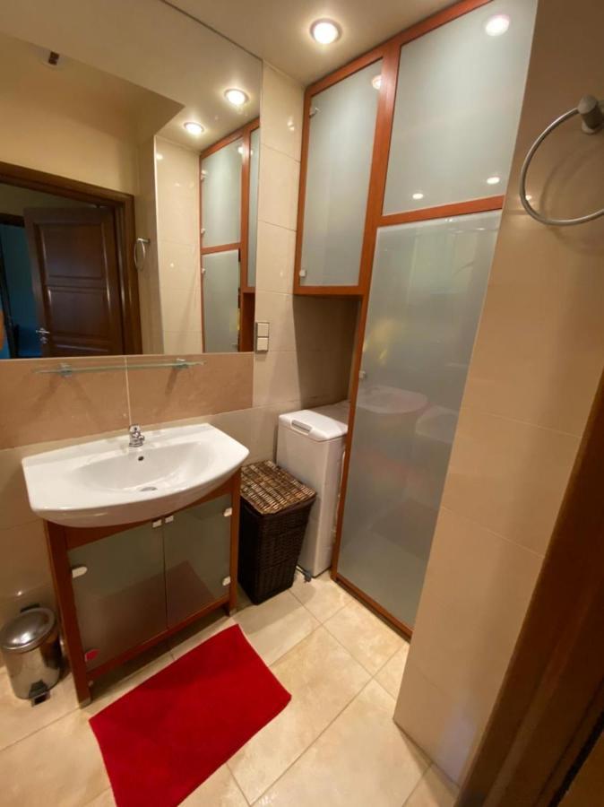 Niewielki Pokoj Jedno Lub Dwuosobowy W Duzym Mieszkaniu W Gdansk Wrzeszcz Ul Smoluchowskiego Kolo Akademii Medycznej - Cooliving Exterior photo
