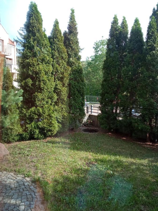 Niewielki Pokoj Jedno Lub Dwuosobowy W Duzym Mieszkaniu W Gdansk Wrzeszcz Ul Smoluchowskiego Kolo Akademii Medycznej - Cooliving Exterior photo